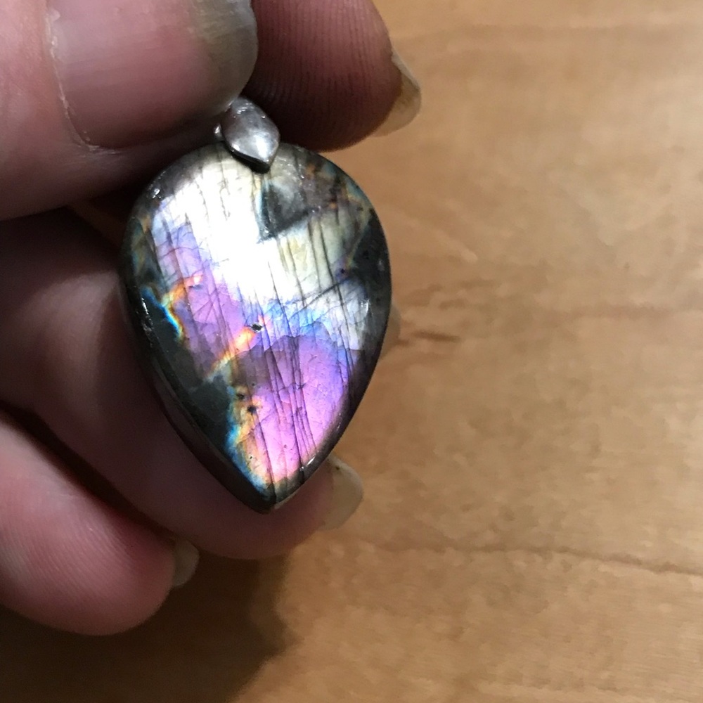Beautiful Purple/SilverLabradorite Teardrop Pendant Necklace